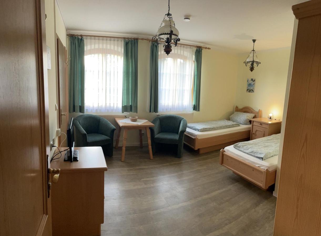 Landgasthof - Braukeller - Fattigau Oberkotzau Екстериор снимка