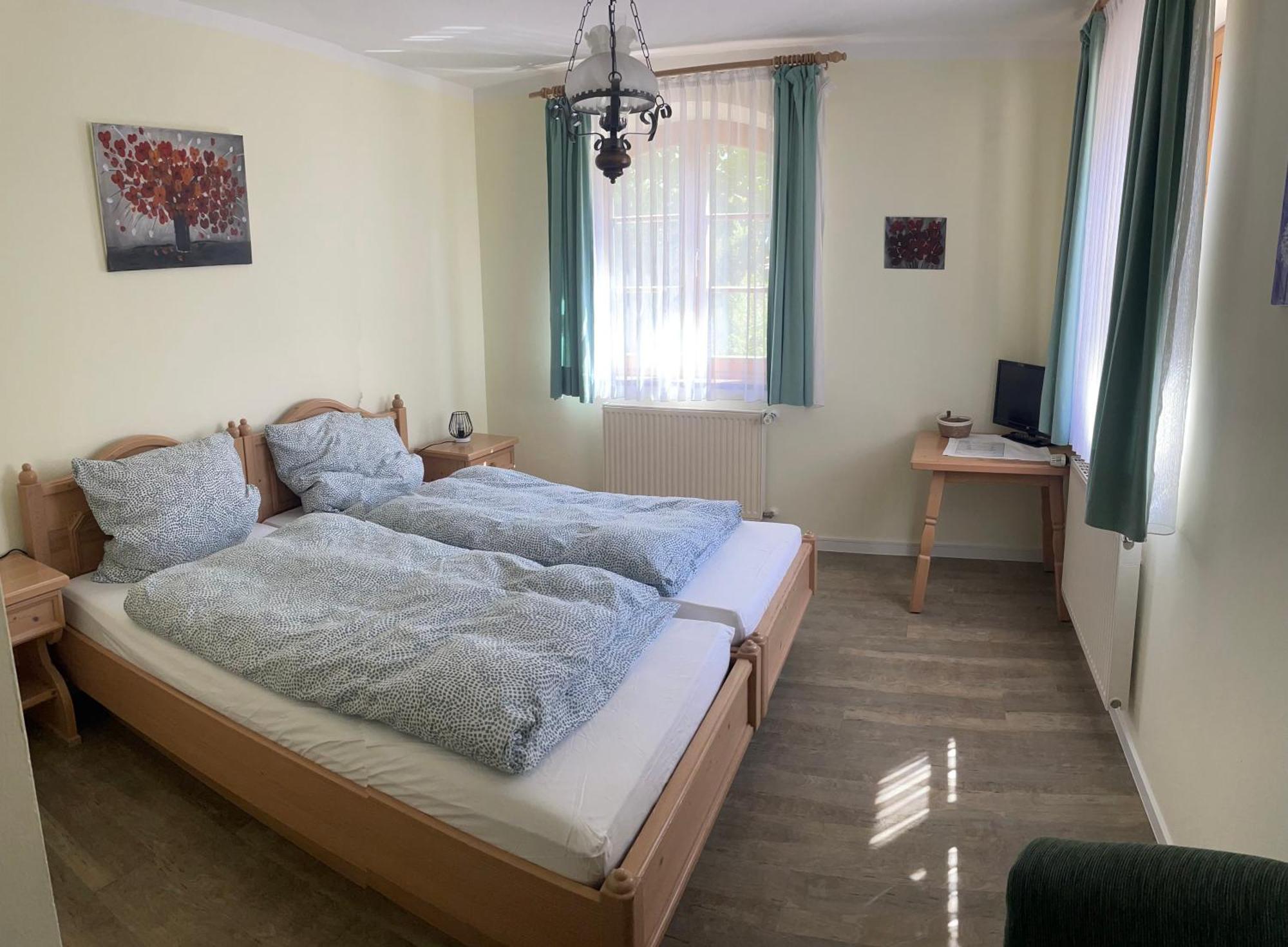 Landgasthof - Braukeller - Fattigau Oberkotzau Екстериор снимка